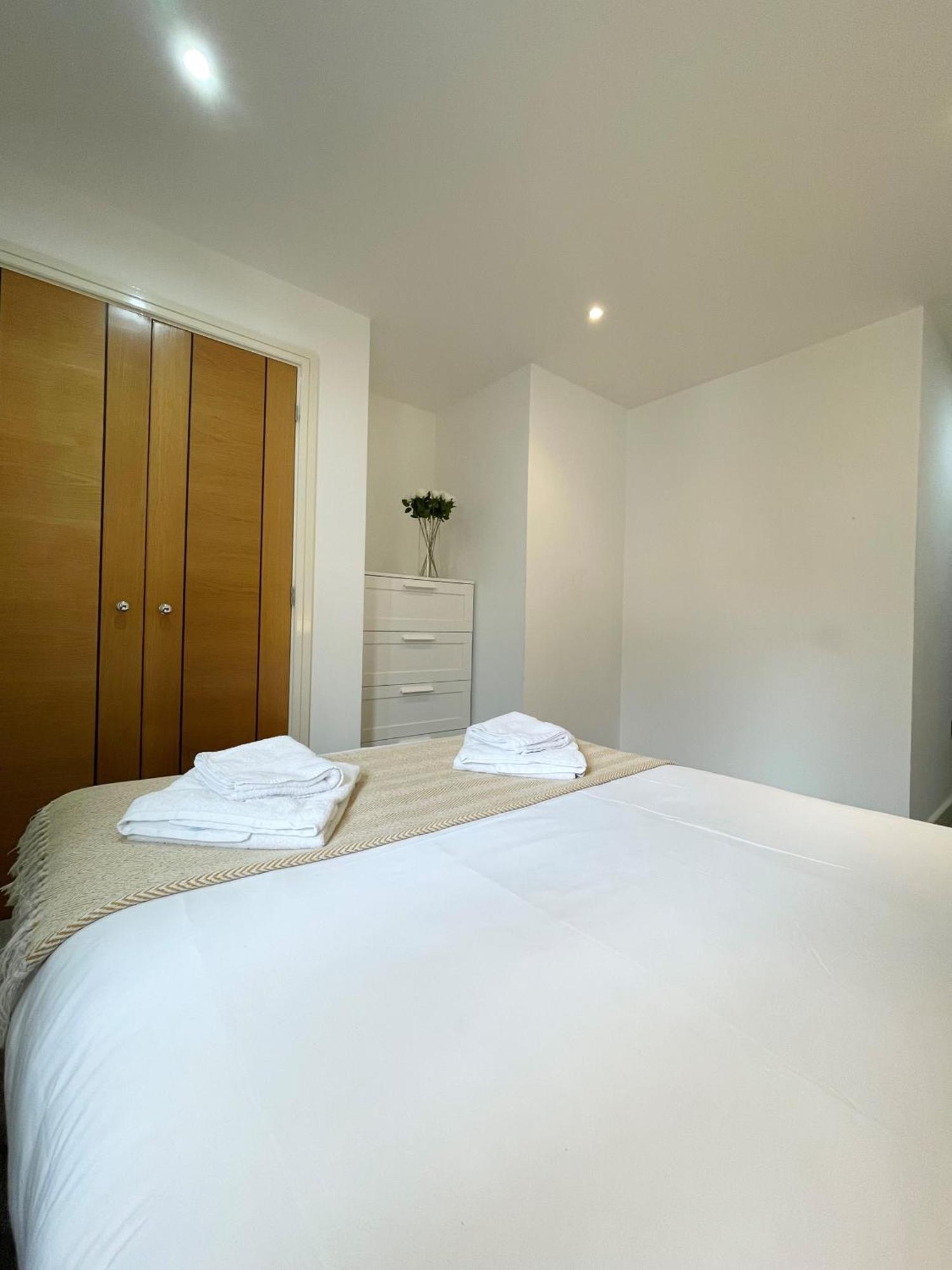 Blue Sky Apartments@ Abbots Yard, Apartment
