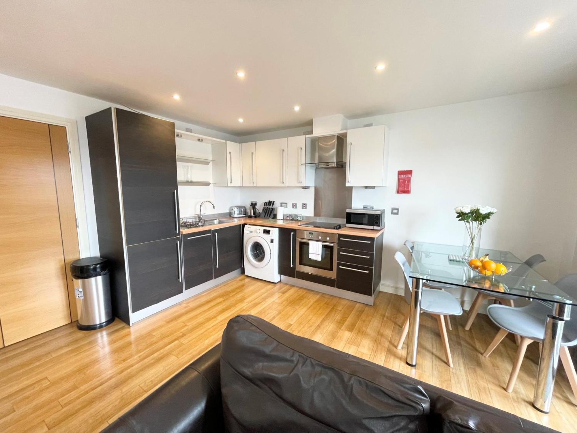 Blue Sky Apartments@ Abbots Yard, Guildford