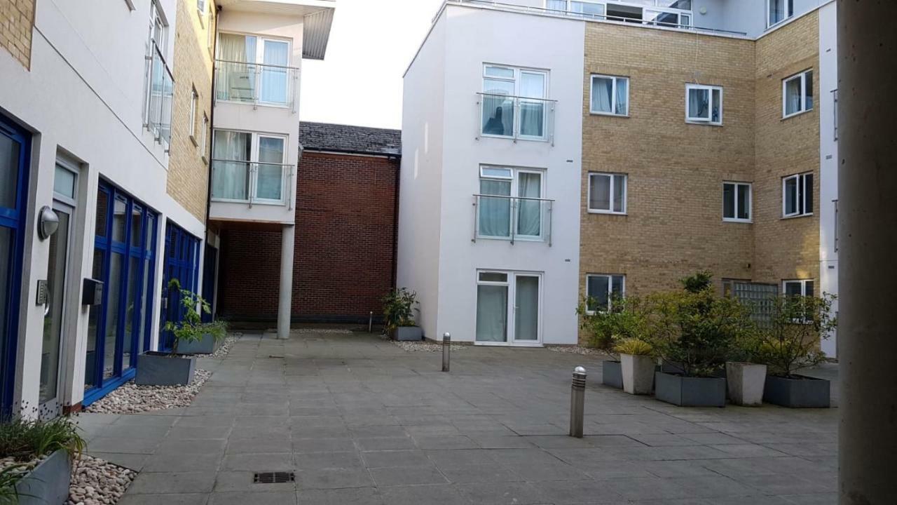 Blue Sky Apartments@ Abbots Yard, * Guildford